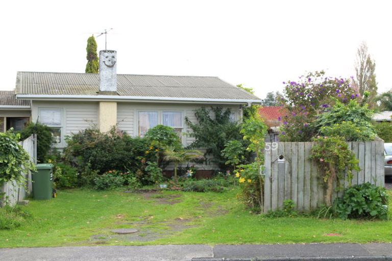 Photo of property in 1/59 Wellington Street, Howick, Auckland, 2014