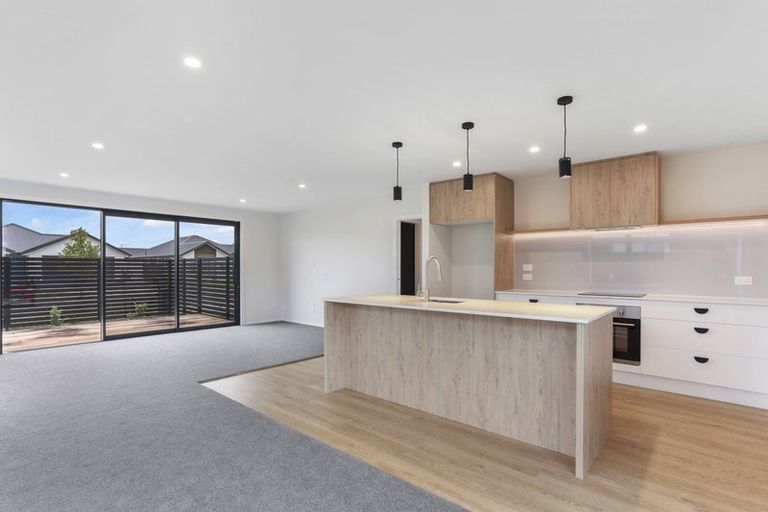 Photo of property in 10 Inch Crescent, Rangiora, 7400