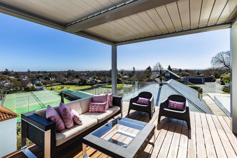 Photo of property in 14 Upper Crichton Terrace, Cashmere, Christchurch, 8022