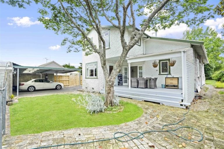 Photo of property in 52 Te Aroha Street, Hamilton East, Hamilton, 3216