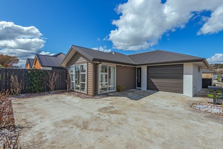 Photo of property in 1 Brigidine Place, Pahiatua, 4910