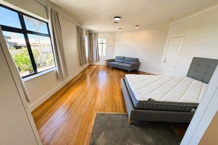 Photo of property in 106 Stortford Street, Saint Leonards, Hastings, 4120