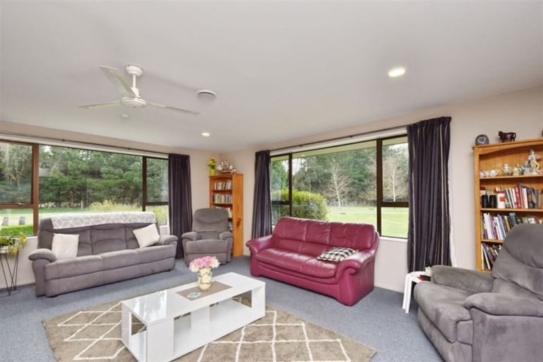 Photo of property in 7 Scarlett Oak Drive, West Melton, Christchurch, 7671
