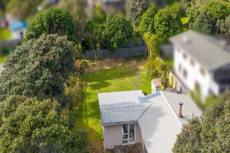 Photo of property in 87 The Esplanade, Raumati South, Paraparaumu, 5032