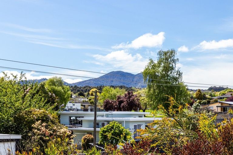 Photo of property in 49 Matuku Street, Two Mile Bay, Taupo, 3330