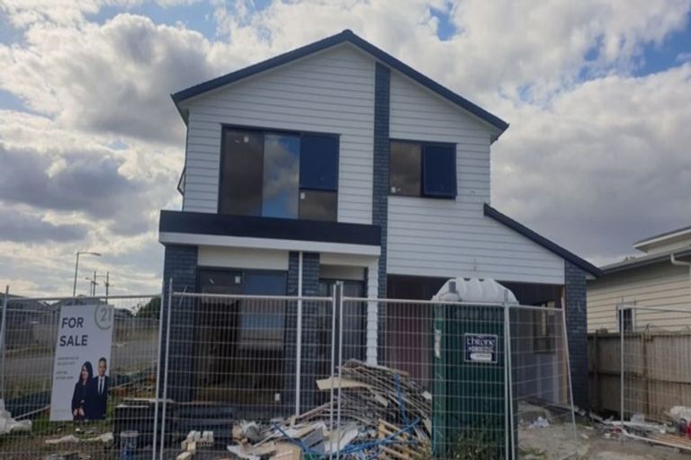 Photo of property in 6 Tawhiti Road, Pukekohe, 2120