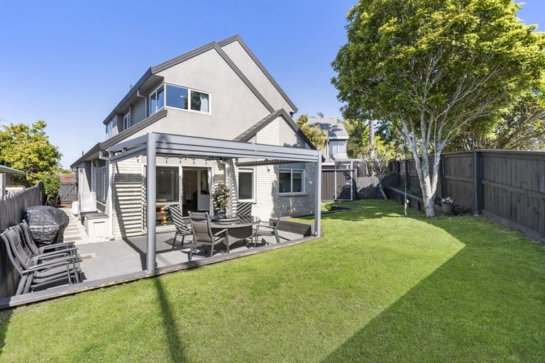 Photo of property in 1/13 Perendale Close, Somerville, Auckland, 2014