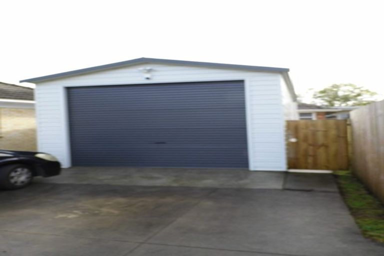 Photo of property in 128 Portage Road, New Lynn, Auckland, 0600