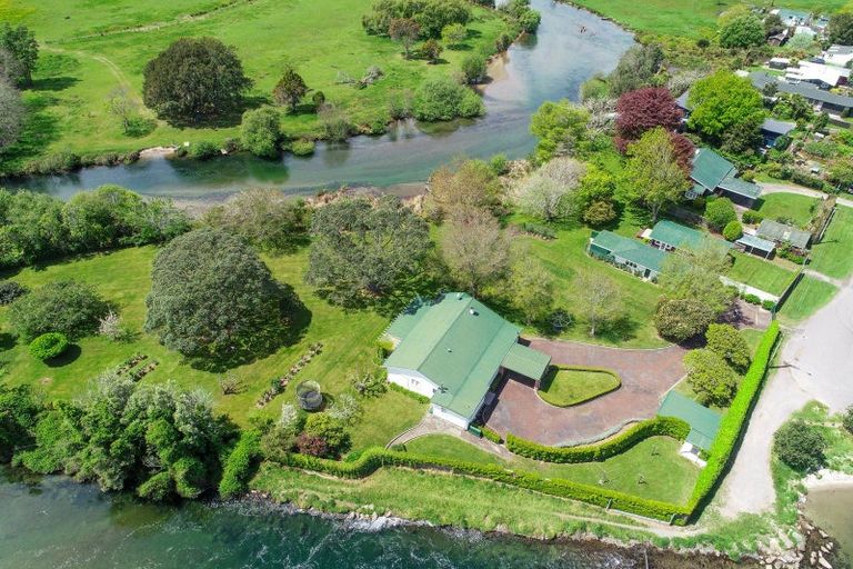 Photo of property in 40 Takinga Street, Mourea, Rotorua, 3074