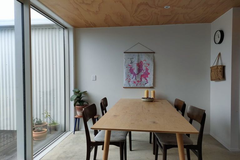 Photo of property in 2/27 Buckley Road, Southgate, Wellington, 6023