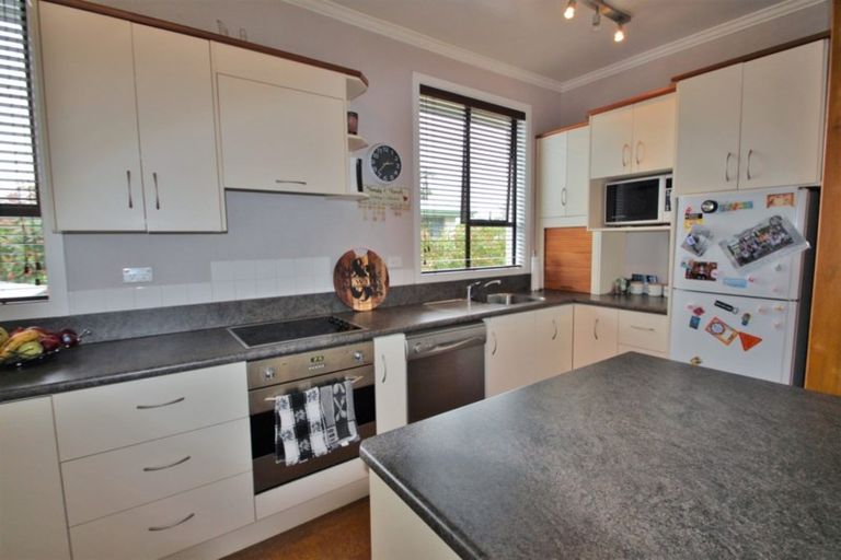 Photo of property in 16 Milton Street, Gore, 9710