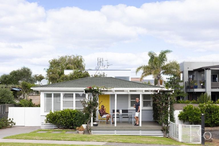 Photo of property in 15 Sutherland Avenue, Mount Maunganui, 3116