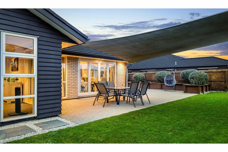 Photo of property in 77 Beaumont Drive, Rolleston, 7614