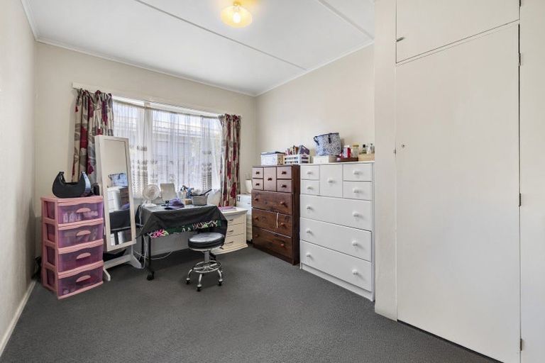 Photo of property in 240 Saint Marys Avenue, Te Awamutu, 3800