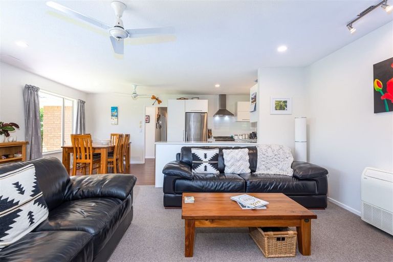 Photo of property in 5 Malthouse Lane, Heathcote Valley, Christchurch, 8022