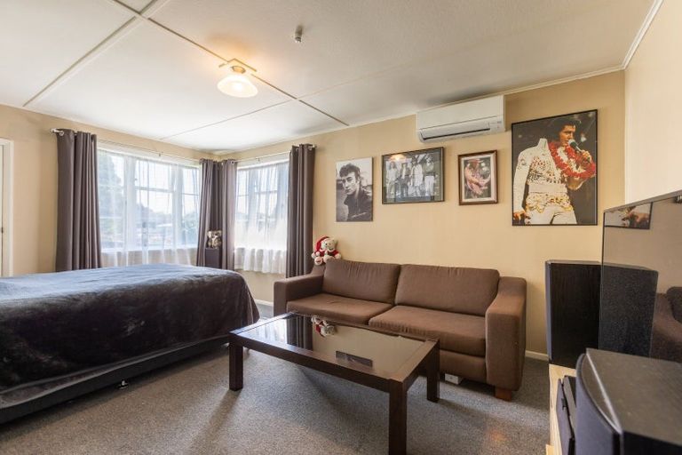 Photo of property in 10 Collett Street, Dannevirke, 4930