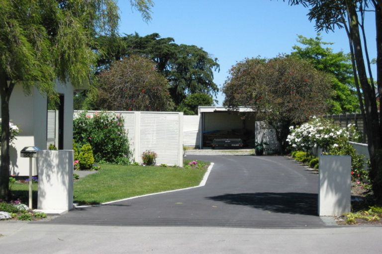 Photo of property in 509 Avonhead Road, Avonhead, Christchurch, 8042