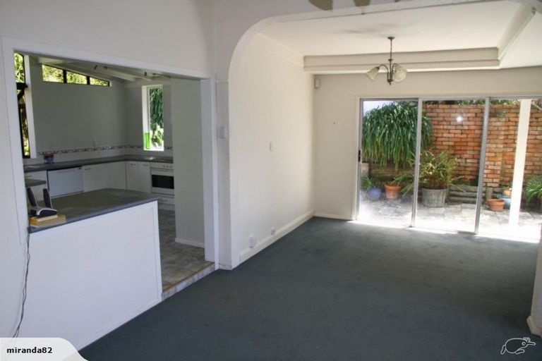 Photo of property in 16 Beere Haven Road, Seatoun, Wellington, 6022