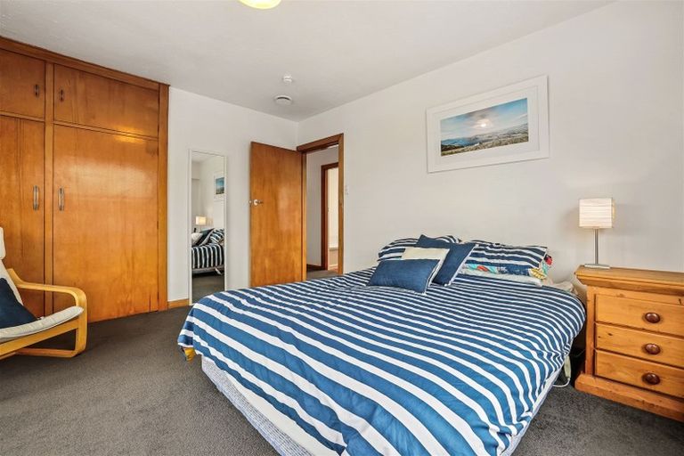 Photo of property in 6 Daniels Road, Redwood, Christchurch, 8051