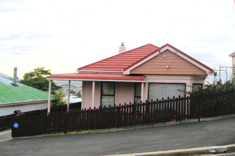 Photo of property in 23 Cole Street, Caversham, Dunedin, 9012