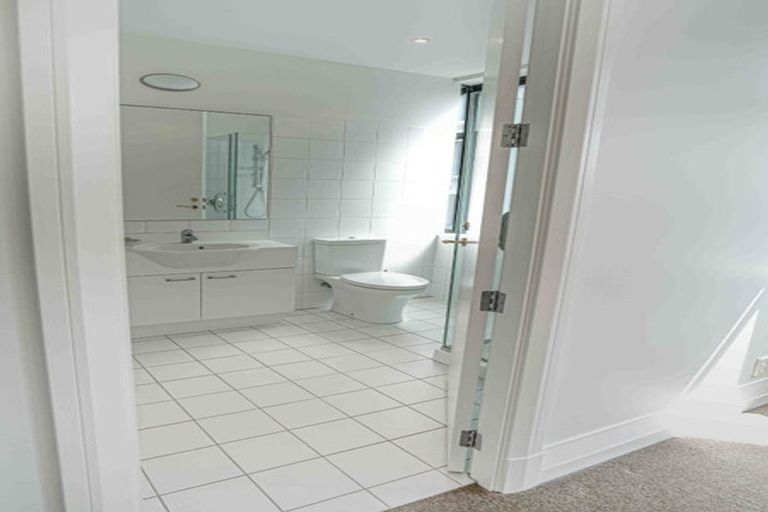 Photo of property in Kelvin House, 8d/16 The Terrace, Wellington Central, Wellington, 6011