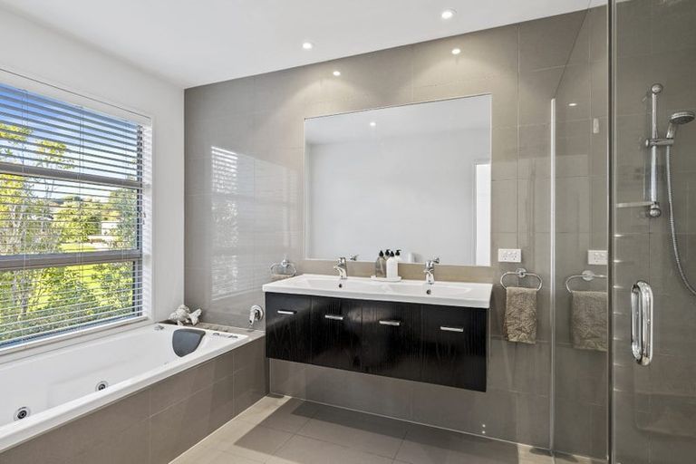 Photo of property in 241 Mount Pleasant Road, Mount Pleasant, Christchurch, 8081