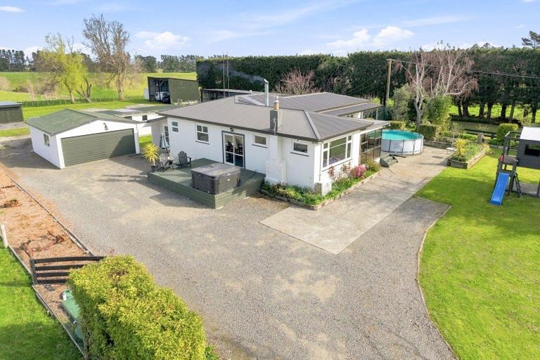 Photo of property in 2139 State Highway 3, Sanson, Palmerston North, 4479