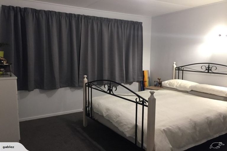 Photo of property in 1/1007 Duke Street, Mahora, Hastings, 4120