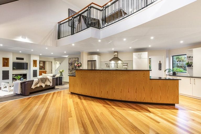 Photo of property in 9 Tiffany Close, Totara Park, Auckland, 2019