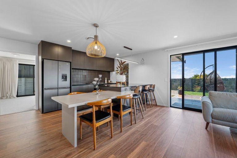 Photo of property in 40 Barrett Road, Whalers Gate, New Plymouth, 4310