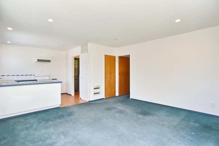 Photo of property in 8a Bass Street, Woolston, Christchurch, 8062