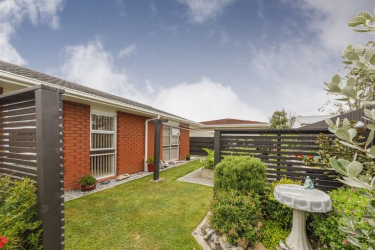 Photo of property in 14a Cecil Place, Cloverlea, Palmerston North, 4412