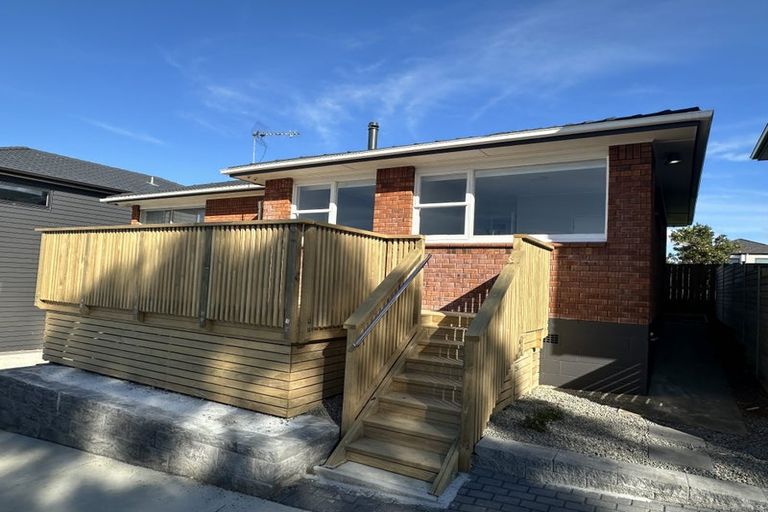 Photo of property in 25b Borrowdace Avenue, Botany Downs, Auckland, 2010