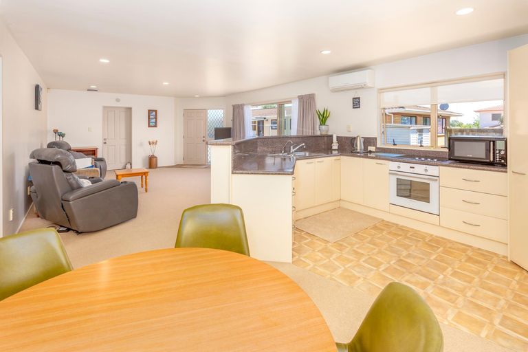 Photo of property in 18 Cooper Street, Pukekohe, 2120