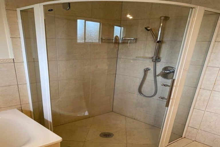 Photo of property in 495 Great South Road, Opaheke, Papakura, 2113