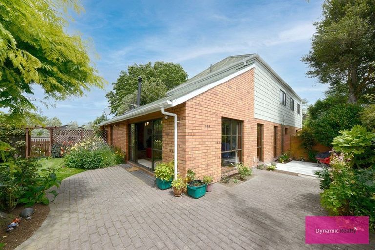 Photo of property in 452 Avonhead Road, Avonhead, Christchurch, 8042