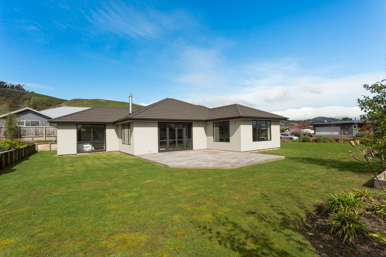 Photo of property in 39 Irwin Logan Drive, Mosgiel, 9024