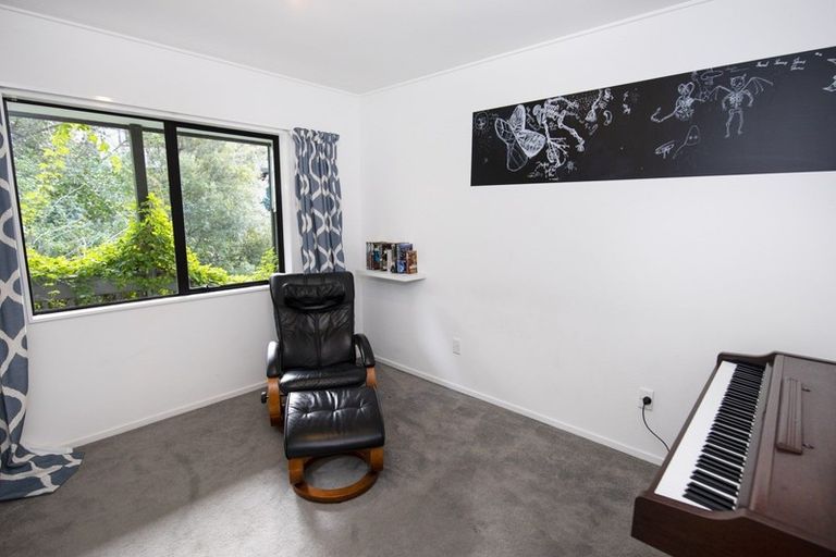 Photo of property in 72 Tauroa Road, Havelock North, 4130