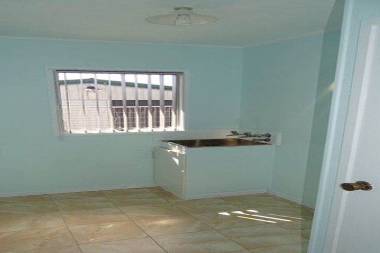 Photo of property in 5 Jontue Place, Clover Park, Auckland, 2019