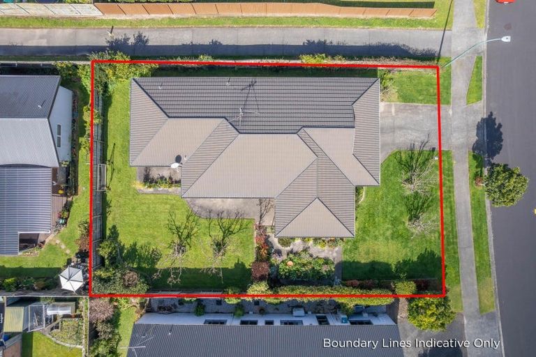 Photo of property in 22 Cranbrook Place, Rototuna North, Hamilton, 3210