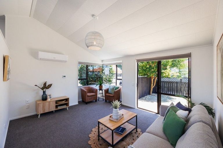 Photo of property in 2/685 Pioneer Highway, Highbury, Palmerston North, 4412