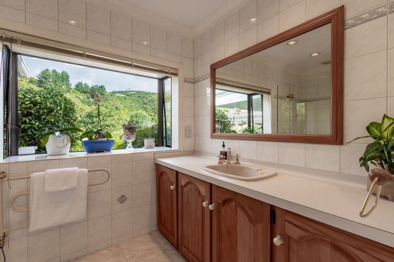 Photo of property in 114 Main Road South, Raumati Beach, Paraparaumu, 5032