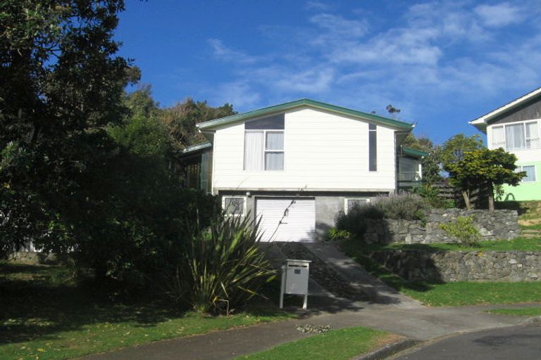Photo of property in 13 Quinn Grove, Ranui, Porirua, 5024