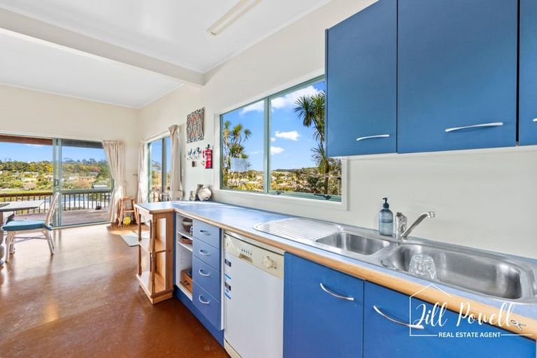 Photo of property in 13 Moana Road, Tinopai, 0593