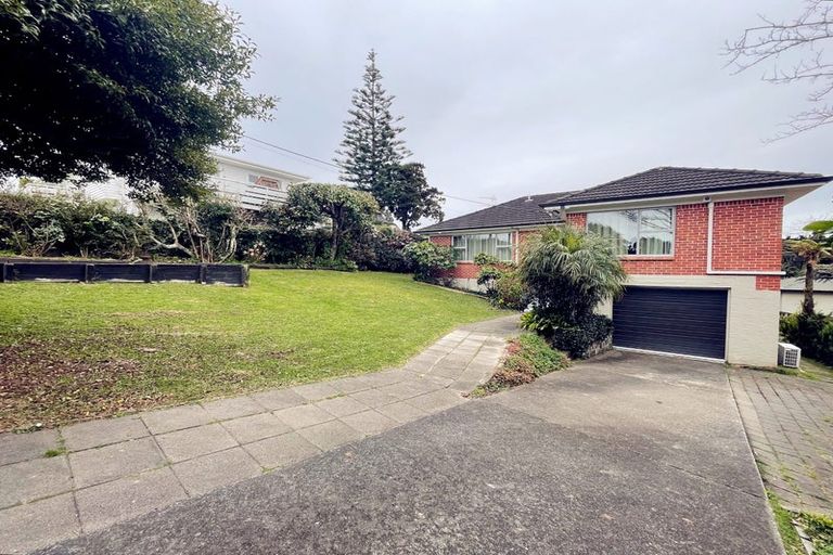 Photo of property in 38 Tui Glen Road, Birkenhead, Auckland, 0626