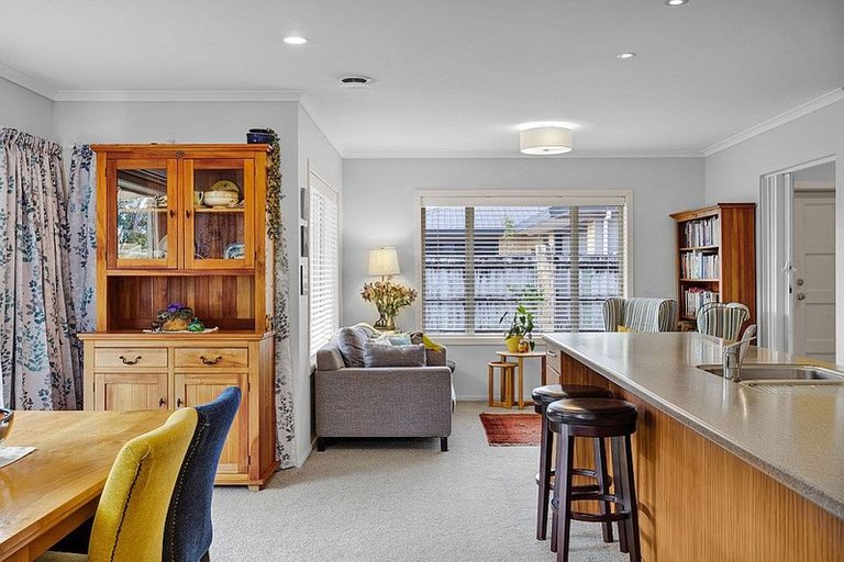 Photo of property in 29d Baring Terrace, Strandon, New Plymouth, 4312