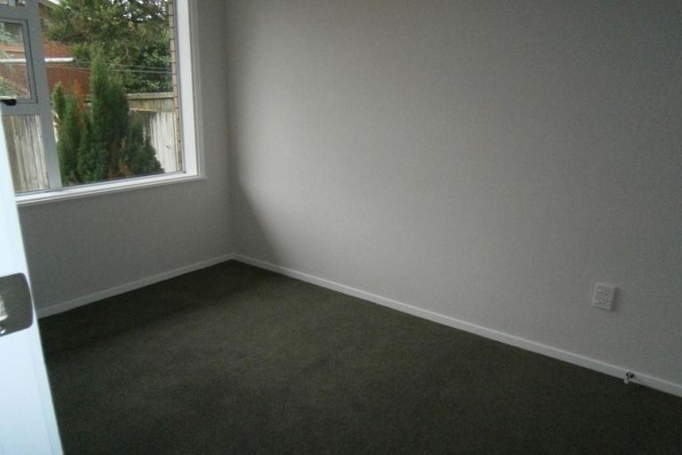 Photo of property in 2/16 Stanniland Street, Sunnyhills, Auckland, 2010