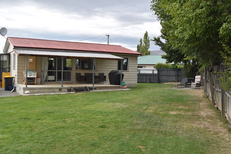 Photo of property in 14 Mackenzie Drive, Twizel, 7901