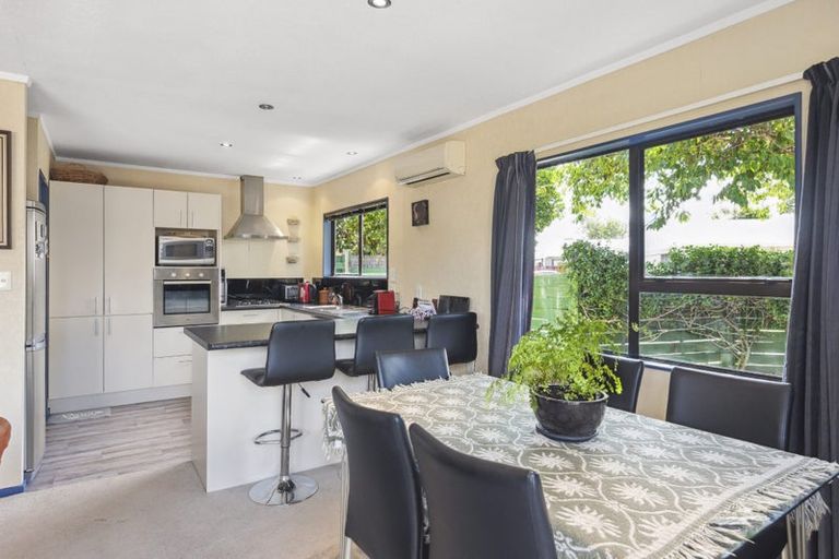 Photo of property in 9b Rodney Grove, Paraparaumu, 5032