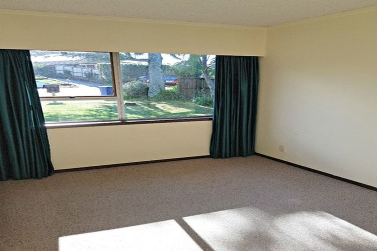 Photo of property in 1/10 Pamela Place, New Lynn, Auckland, 0600